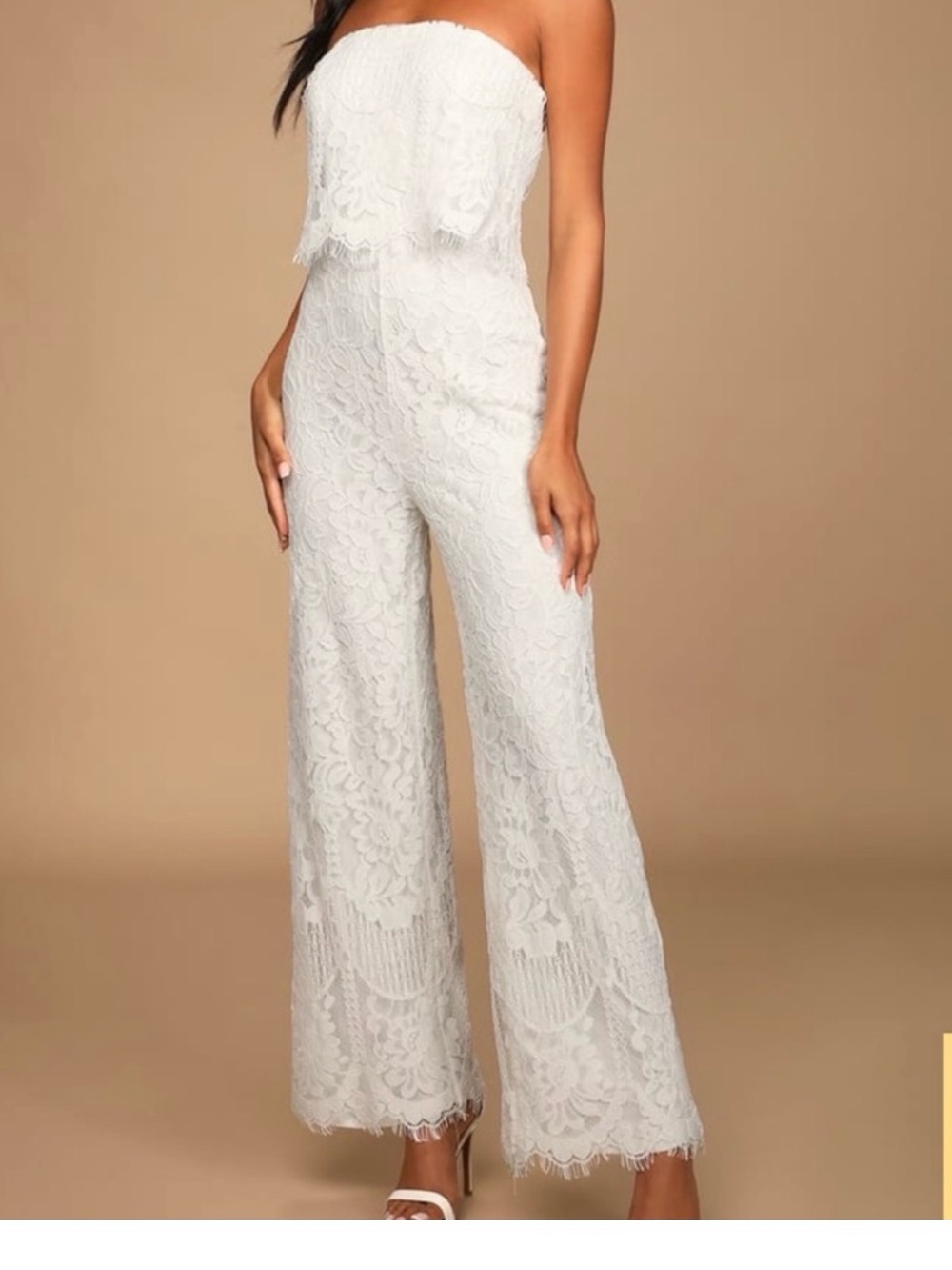 Lulús Strapless White Lace Jumpsuit - Elegant Wide-Leg